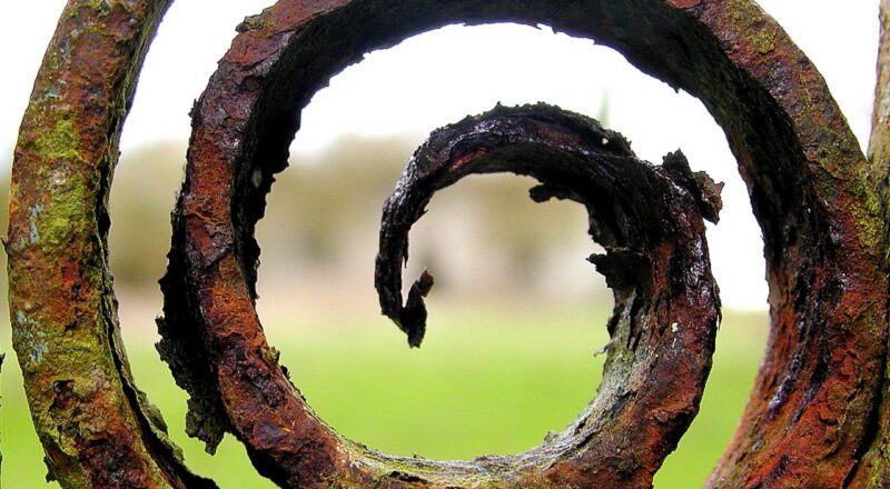 Hoe werkt het sorteren van ferro en non-ferro metalen in moderne schrootbedrijven