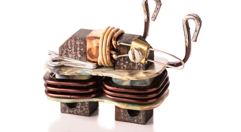 Zo kun je thuis snel koper uit kabels halen